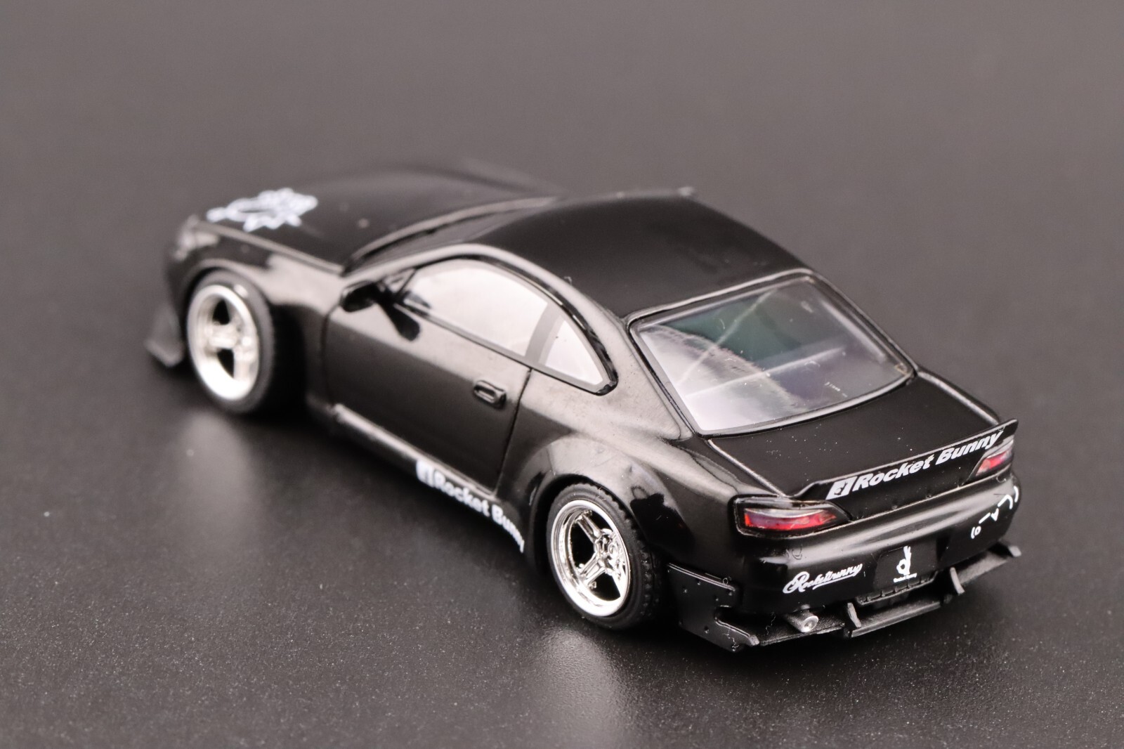 Mini GT Nissan Silvia S15 Rocket Bunny Black Pearl RHD MGT00602 1/64