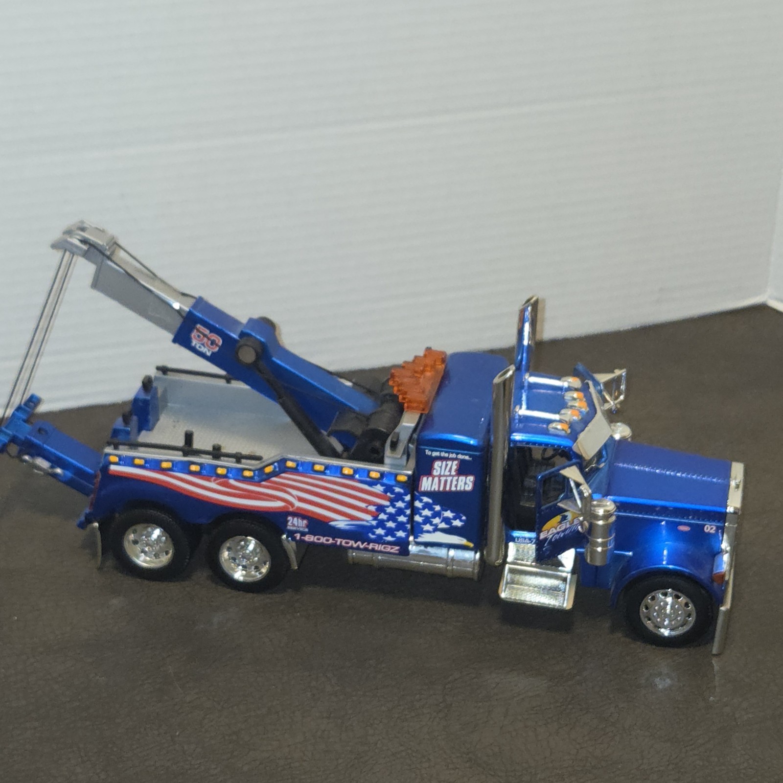 JADA TOYS ROAD RIGZ PETERBILT MODEL 379 WRECKER 1:32 Blue