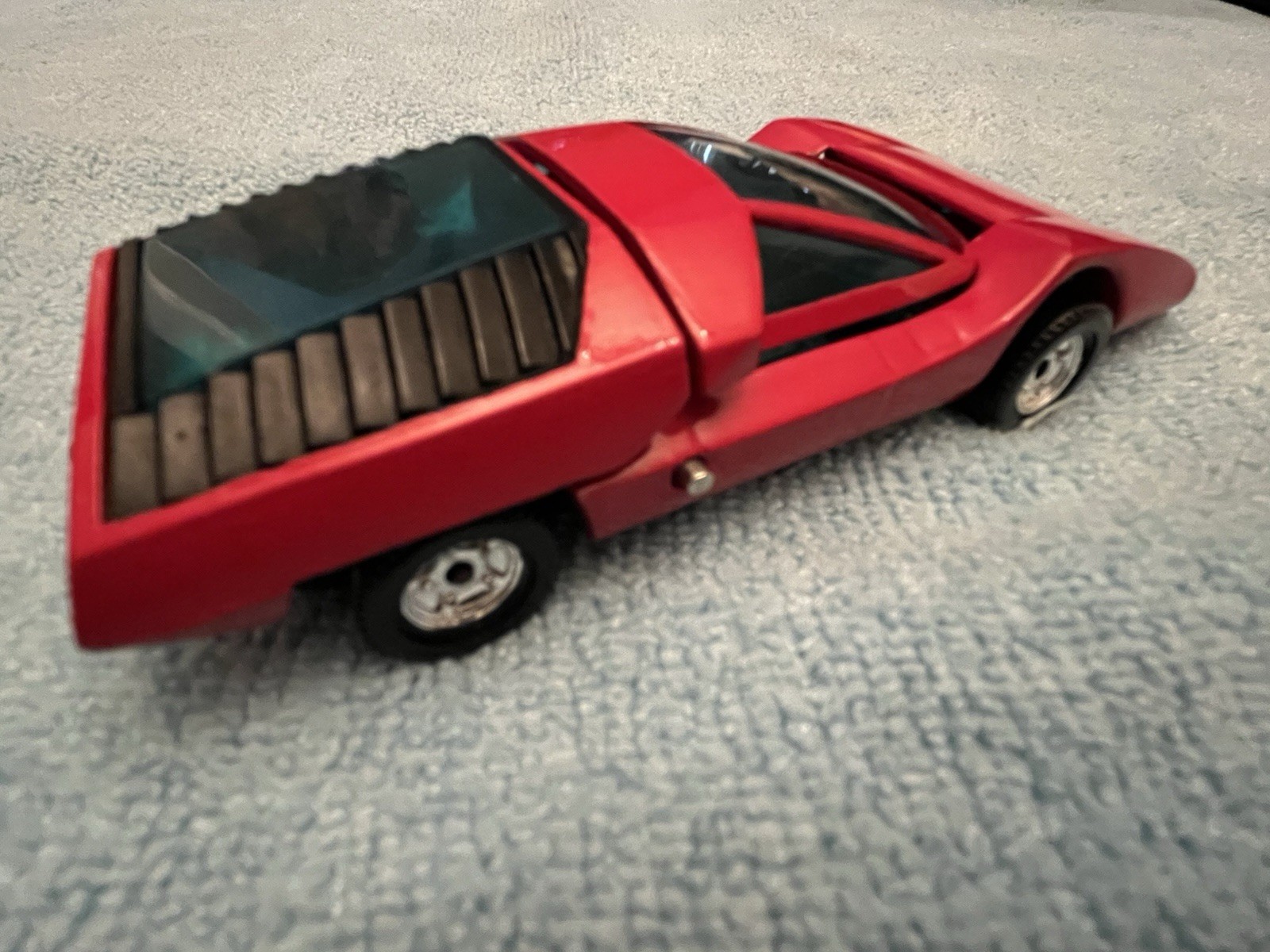 MiniTech Fiat Abarth 2000 Red Coupe KS 102 One Touch Action 1:43 Scale Korea