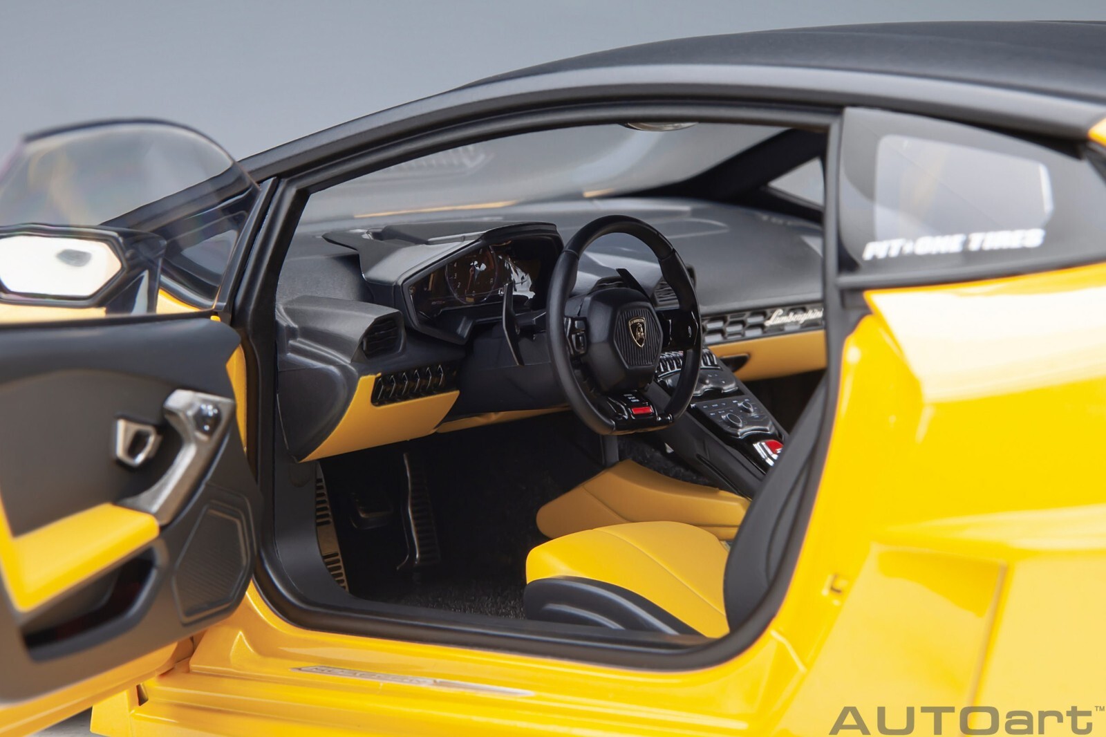 AUTOart LIBERTY WALK LB SILHOUSTTE LAMBORGHINI HURACAN GT 1/18 YELLOW 79127