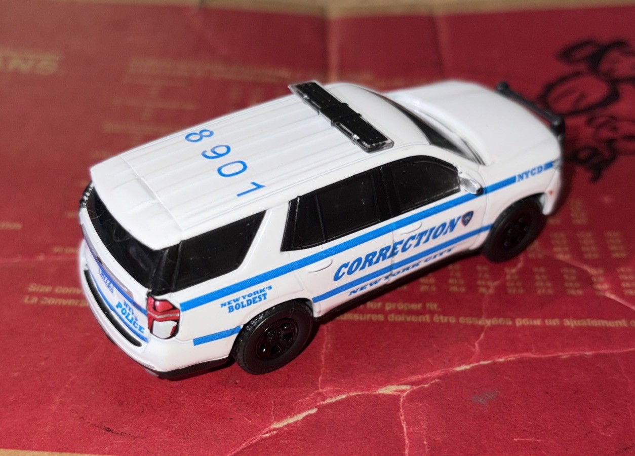 1/64 Kitbash Chevy Tahoe NYCD New York City Corrections Department Transport