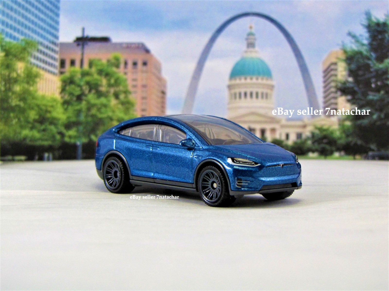 2016-2020 Tesla Model X Luxury EV SUV Diecast Car Blue 1/64 Scale A1