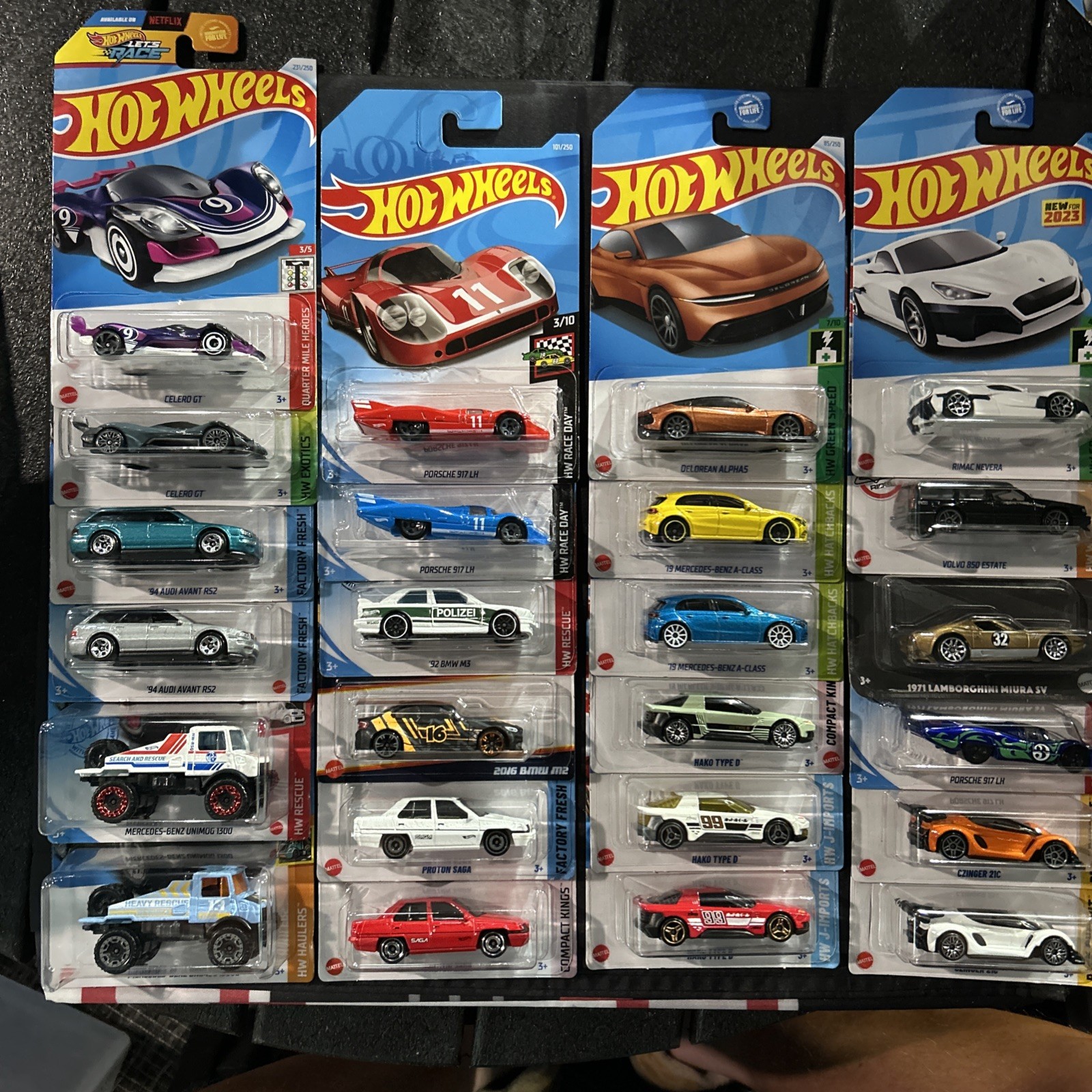 Hot Wheels Exotics Lot Of 24 Lamborghini, Porsche, Jaguar, Mercedes, Volvo
