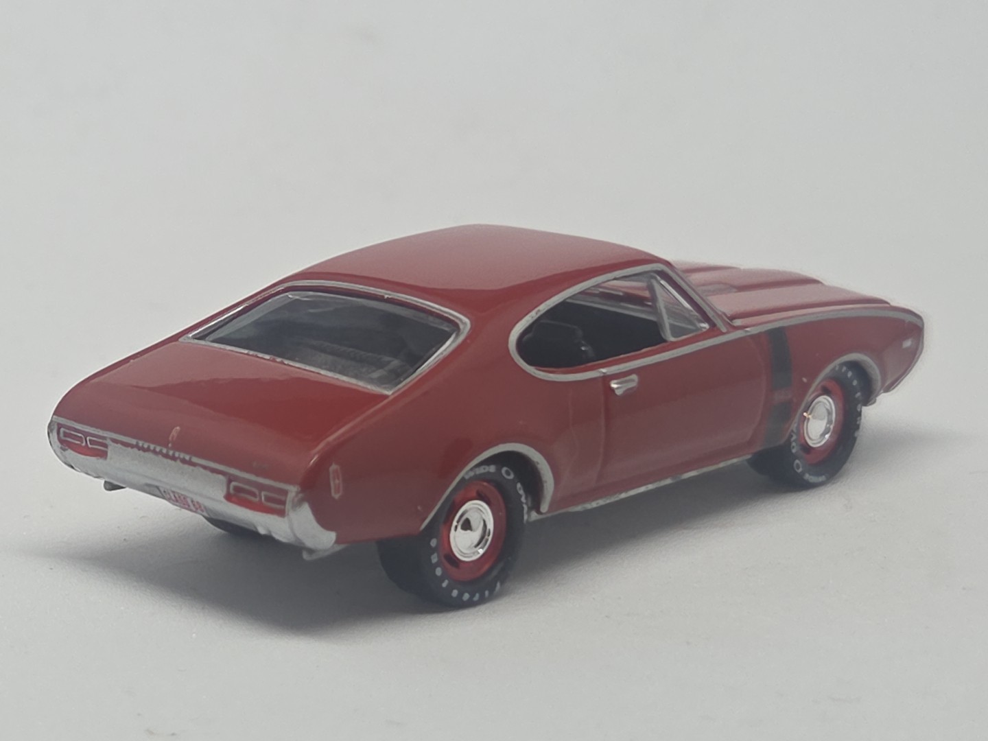 1968 ’68 OLDS OLDSMOBILE 442 W30 COLLECTIBLE 1/64 SCALE LIMITED EDITION RED