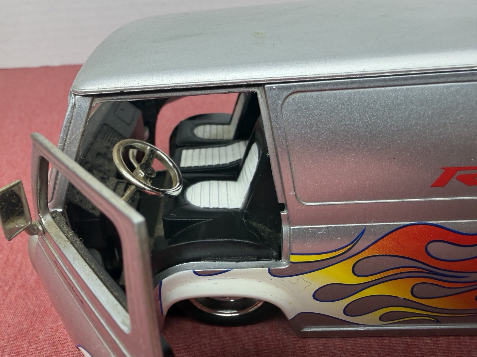 RARE jada Dub City Oldschool 1965 Ford Econoline Van ‘Ford Racing’ Flames 1:24