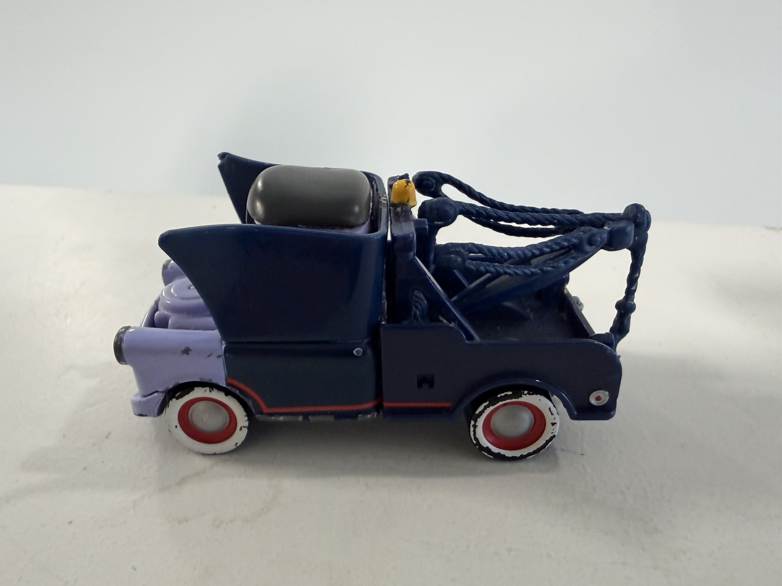 Disney/pixar Cars 1:43 DRACULA MATER Die Cast