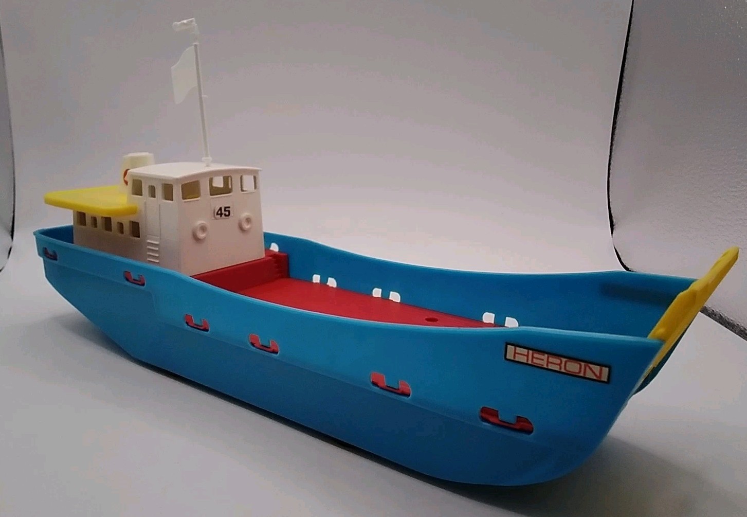 Matchbox Car-Ferry G-7 w/box, flag, paper 1971 – CARS MISSING!