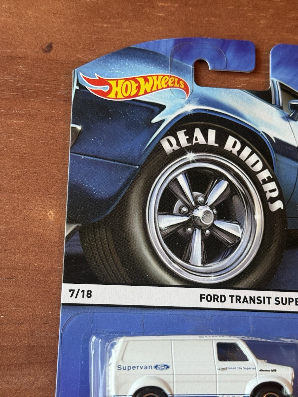 Hot Wheels Real Riders Ford Transit Supervan Van 1:64 Metal White/Blue 2014 7/18