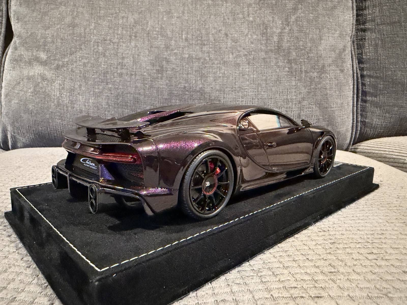 1/18 HH Henson & Heaven Bugatti Chiron SuperSport Chameleon Purple Limited 30pcs
