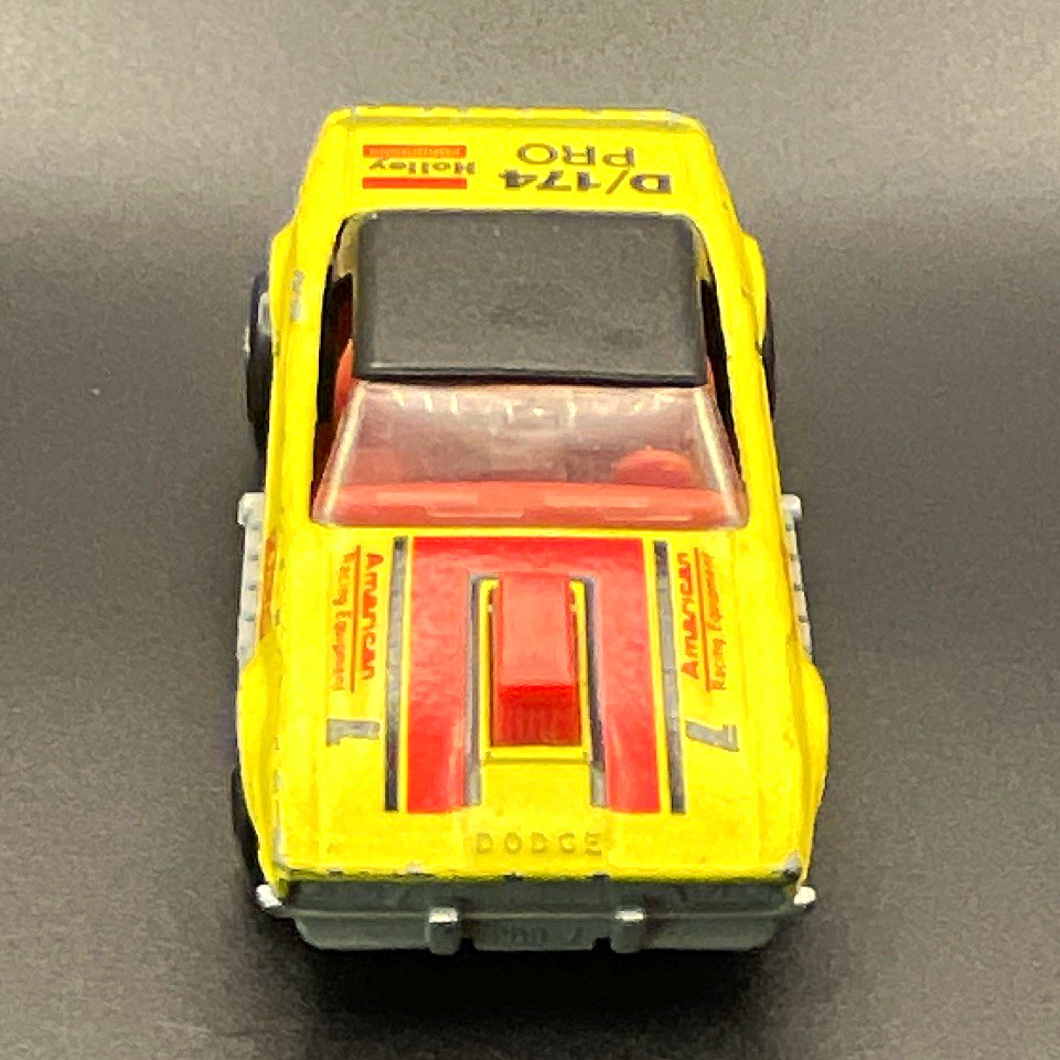 1975 Matchbox Superfast No. 1 Toyman Dodge Challenger Yellow 1:64 Loose