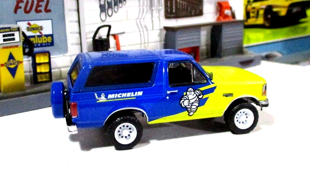 Greenlight 1996 Ford Bronco XL Michelin Tires Removable Top New/Loose Metal