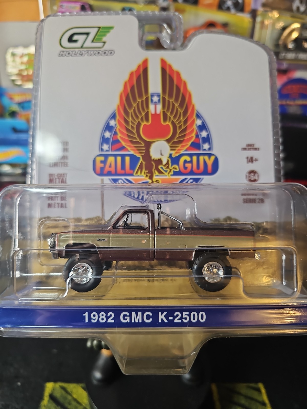 “Fall Guy” 1982 GMC K-2500 Pickup Greenlight Collectibles 1/64 Scale