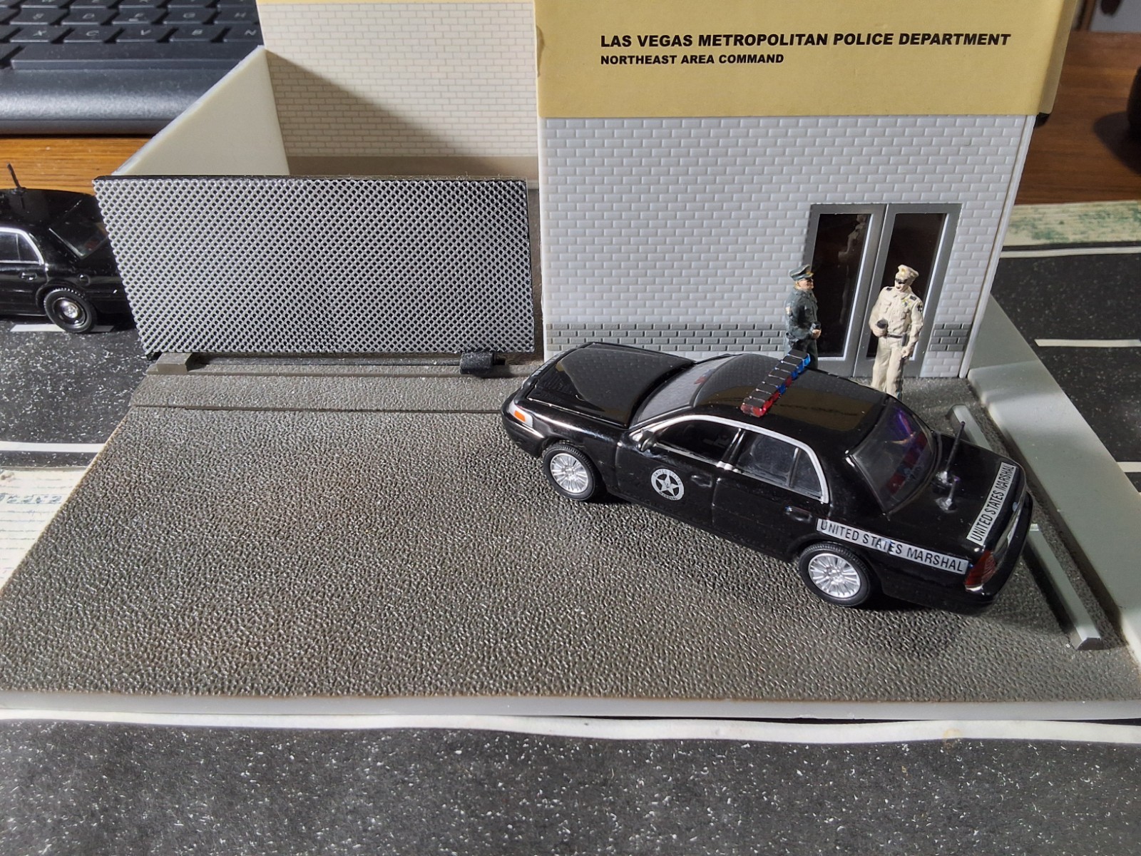 Greenlight Police Ford Crown VIC UNITED STATES MARSHAL Custom unit ONE OF A KIND