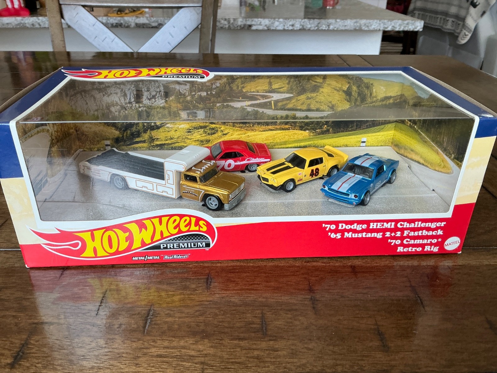 1/64 HOT WHEELS REAL RIDERS SET RETRO RIG 65 MUSTANG 70 CAMARO 70 CHALLENGER