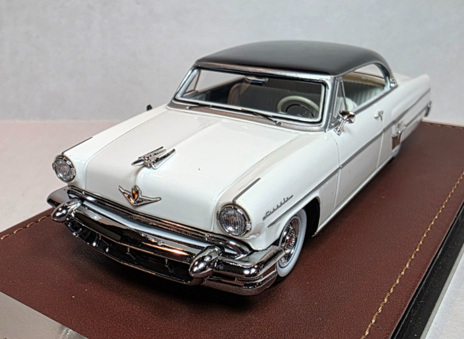 GLM 1:43 1954 Lincoln Capri Special Custom Coupe White/Ambassador Blue 20 PCS!!