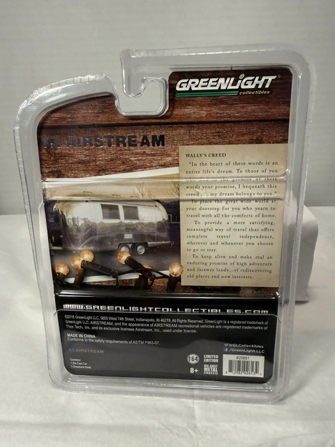 GREENLIGHT – GREEN MACHINE – AIRSTREAM 16′ BAMBI – CHRISTMAS ORNAMENT