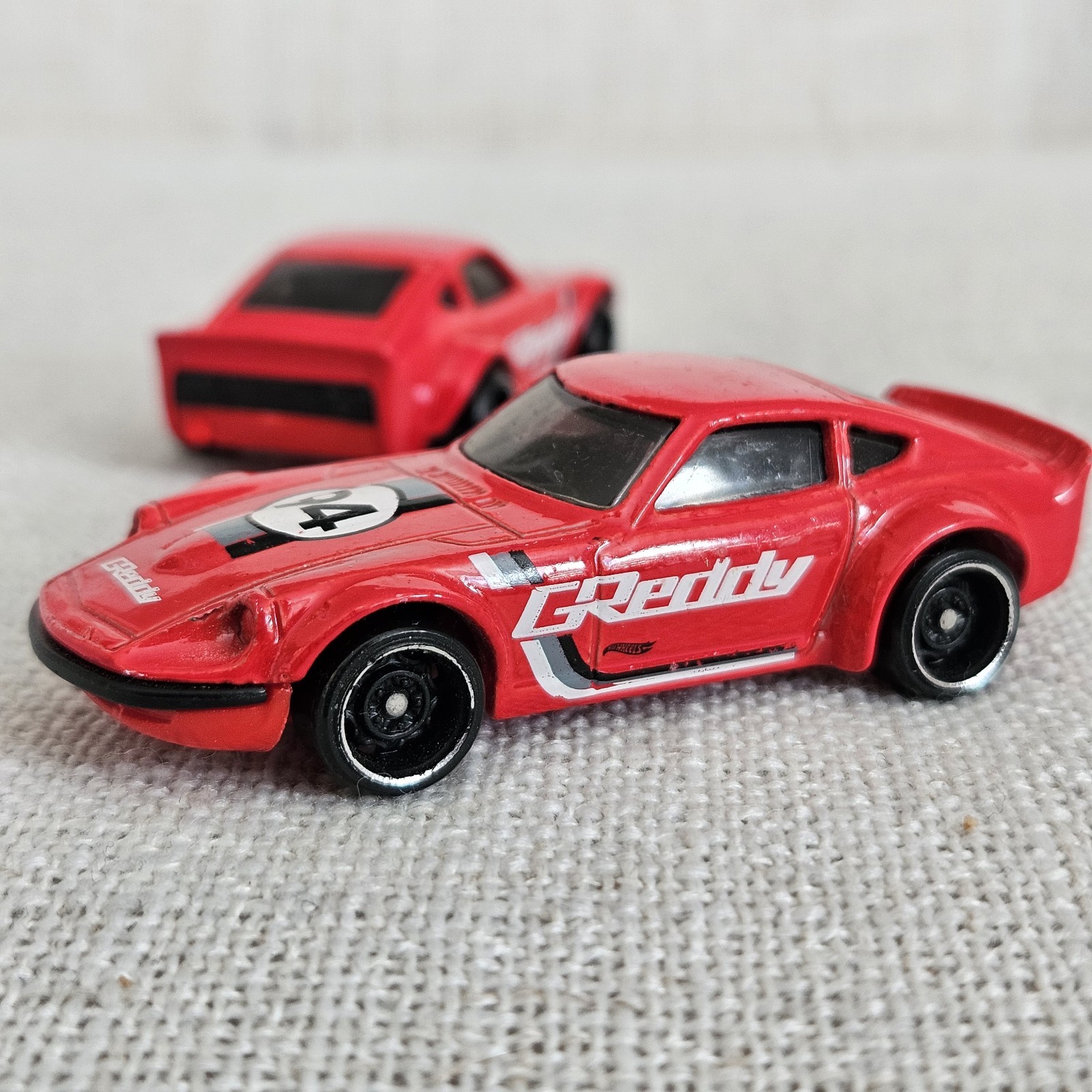 (2) Hot Wheels Nissan Fairlady Z Red Loose HW Greedy Malaysia