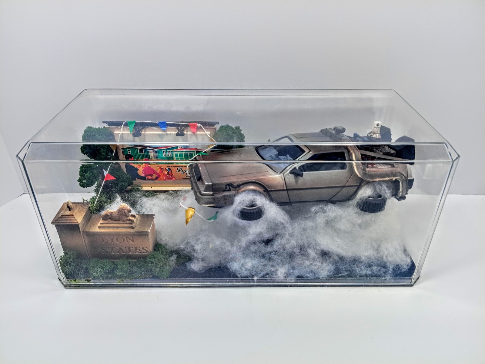 Back To The Future Diecast DeLorean 1:24 Scale Custom Diorama Display