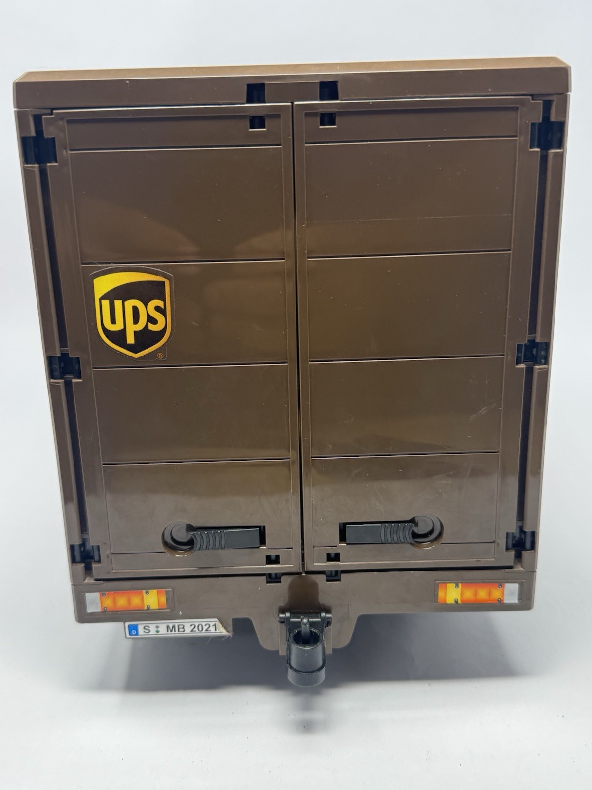 Bruder Brown UPS Mercedes-Benz Sprinte Delivery Truck Van 1/16