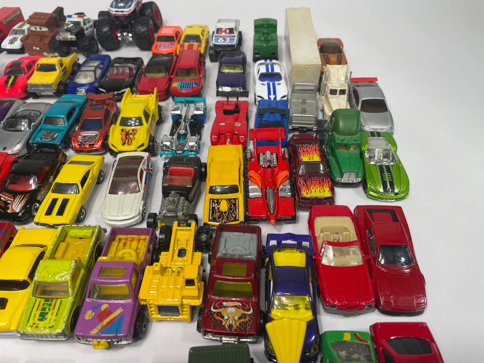 Hot Wheels Matchbox Miasto Other Mixed Years Vintage & Modern Loose Lot Of 143