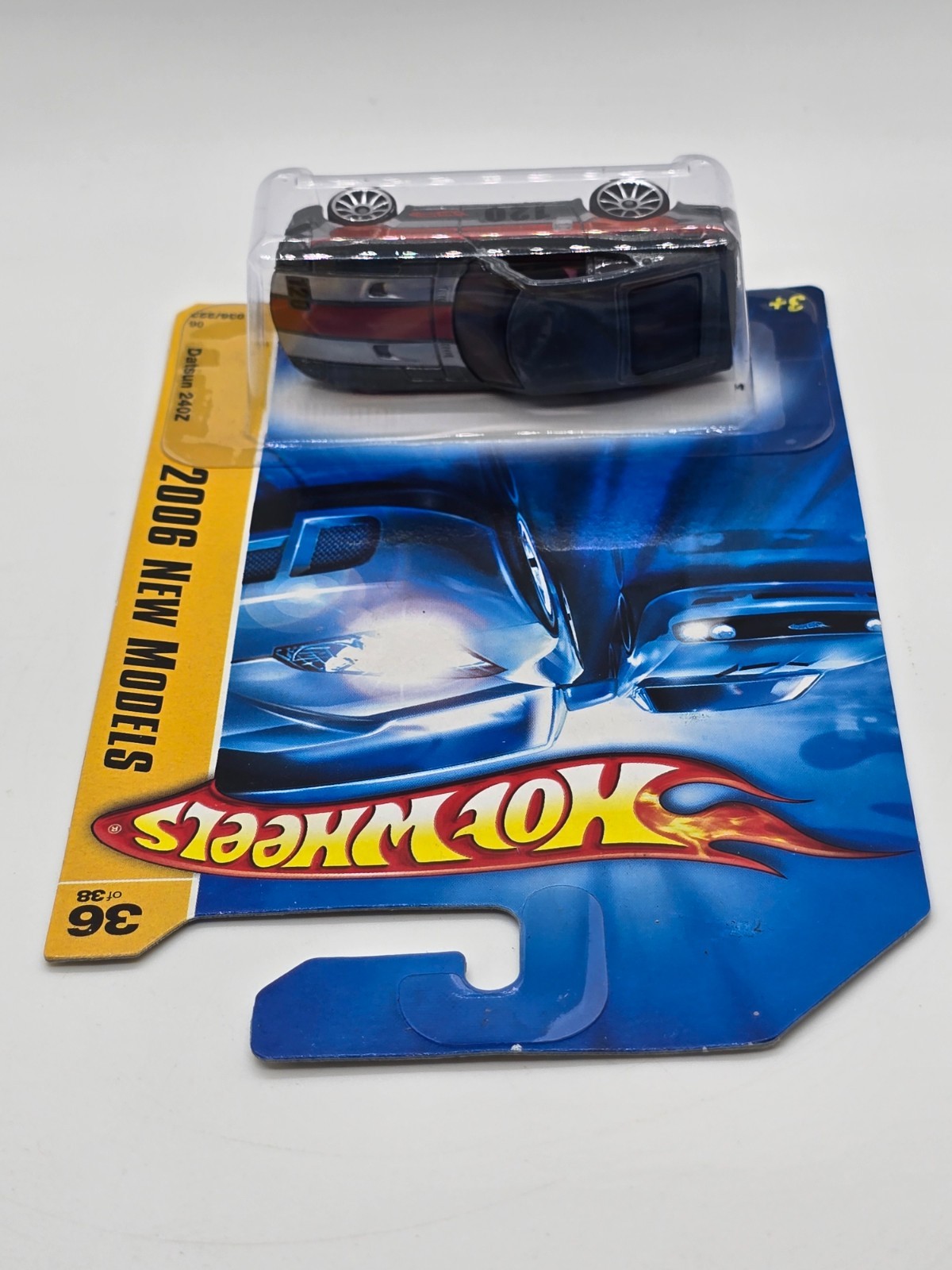 Hot Wheels – 2006 KMART EXCLUSIVE COLOR VARIATION – New Model Series Datsun 240Z
