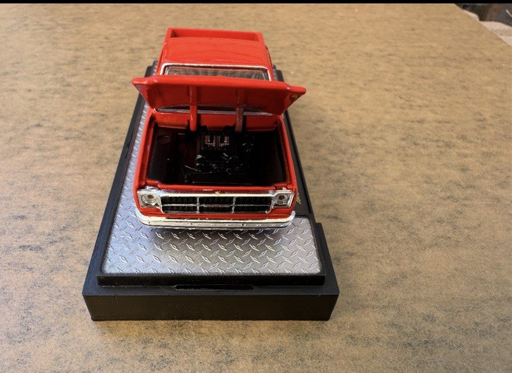 M2 1976 GMC Sierra Grande 15-Custom Red Squarebody, No Box, 1:64 Scale