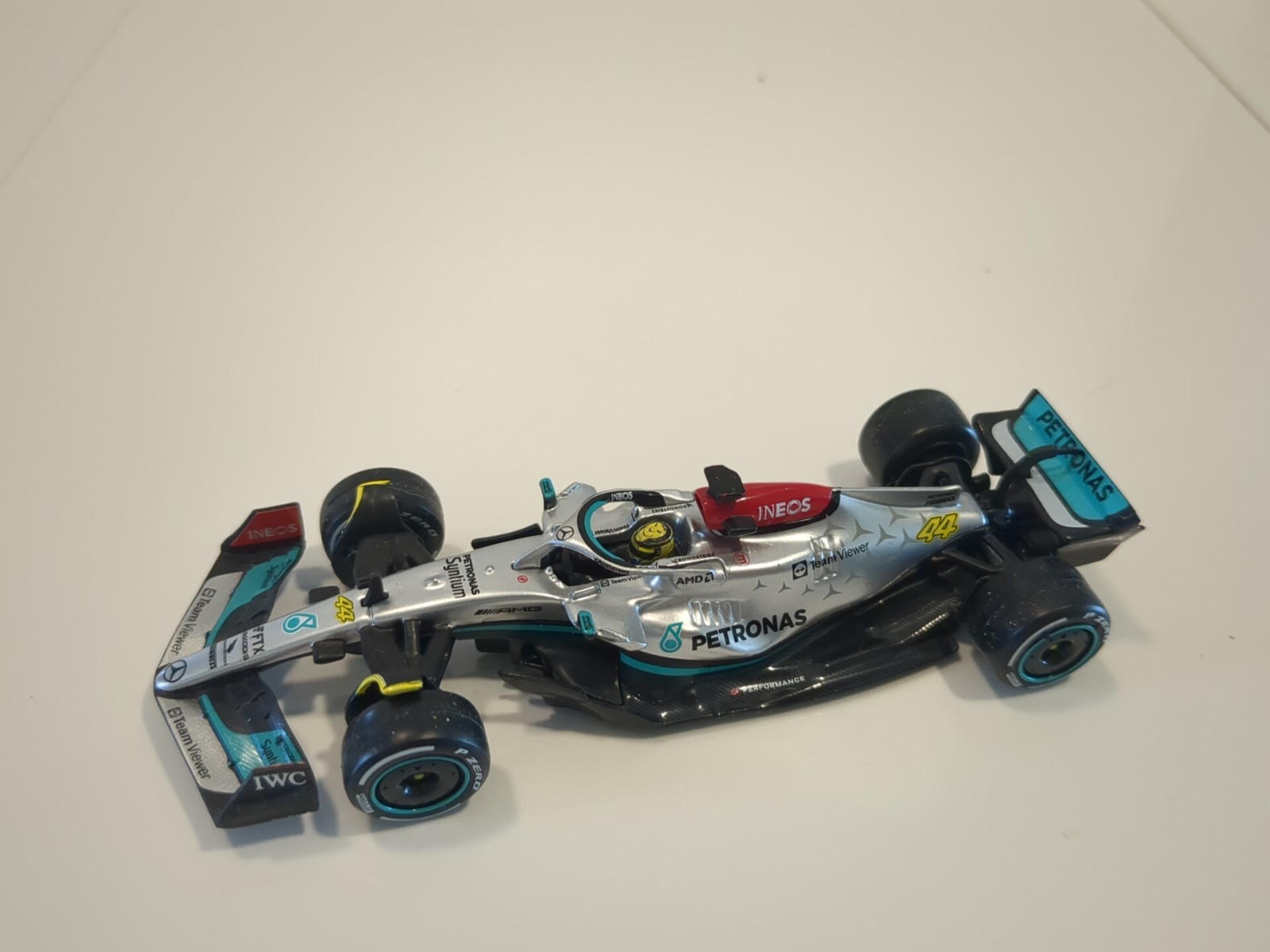 *LOOSE* Bburago 2022 F1 Formula One Mercedes AMG Lewis Hamilton 1/43
