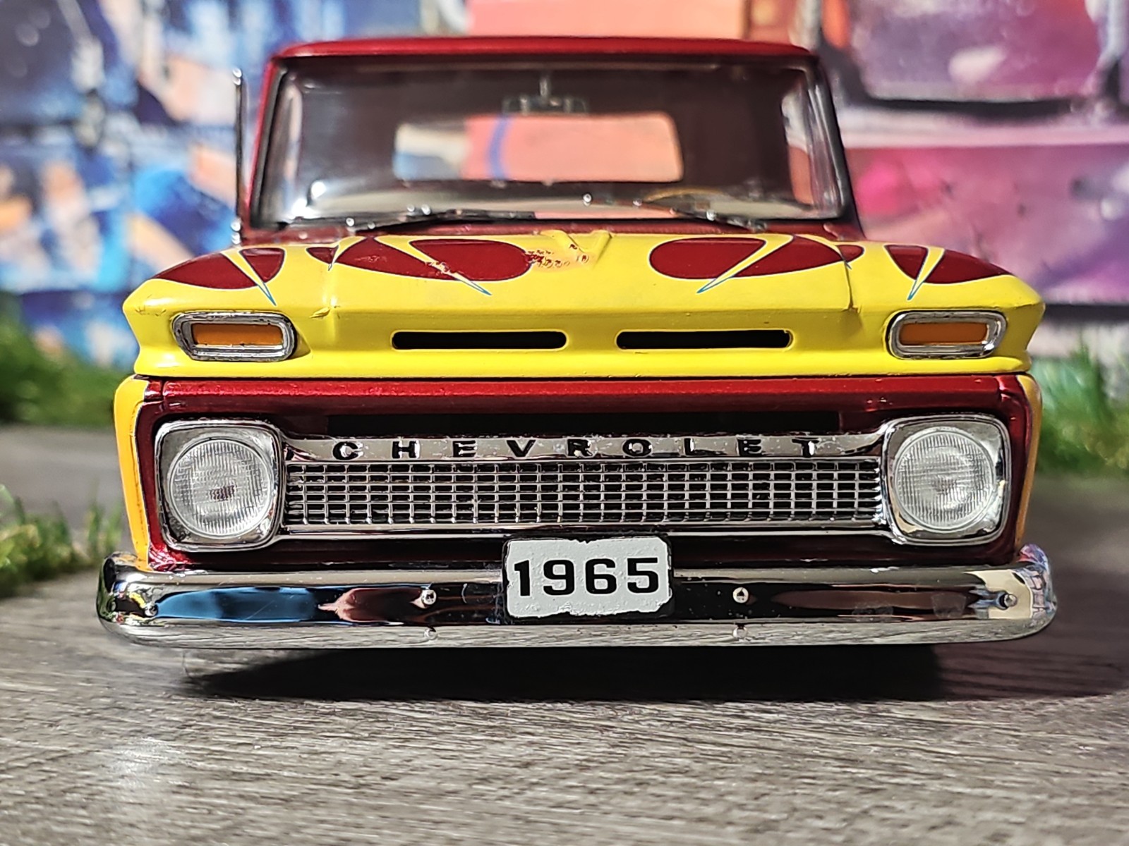 Sun Star 1965 Chevrolet C-10 Stepside Lowrider Pickup 1:18 Diecast Truck NO BOX