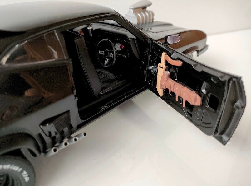 Mad Max 2 Diecast Car 1/18 The Road Warrior Interceptor AUTOart Millennium USED