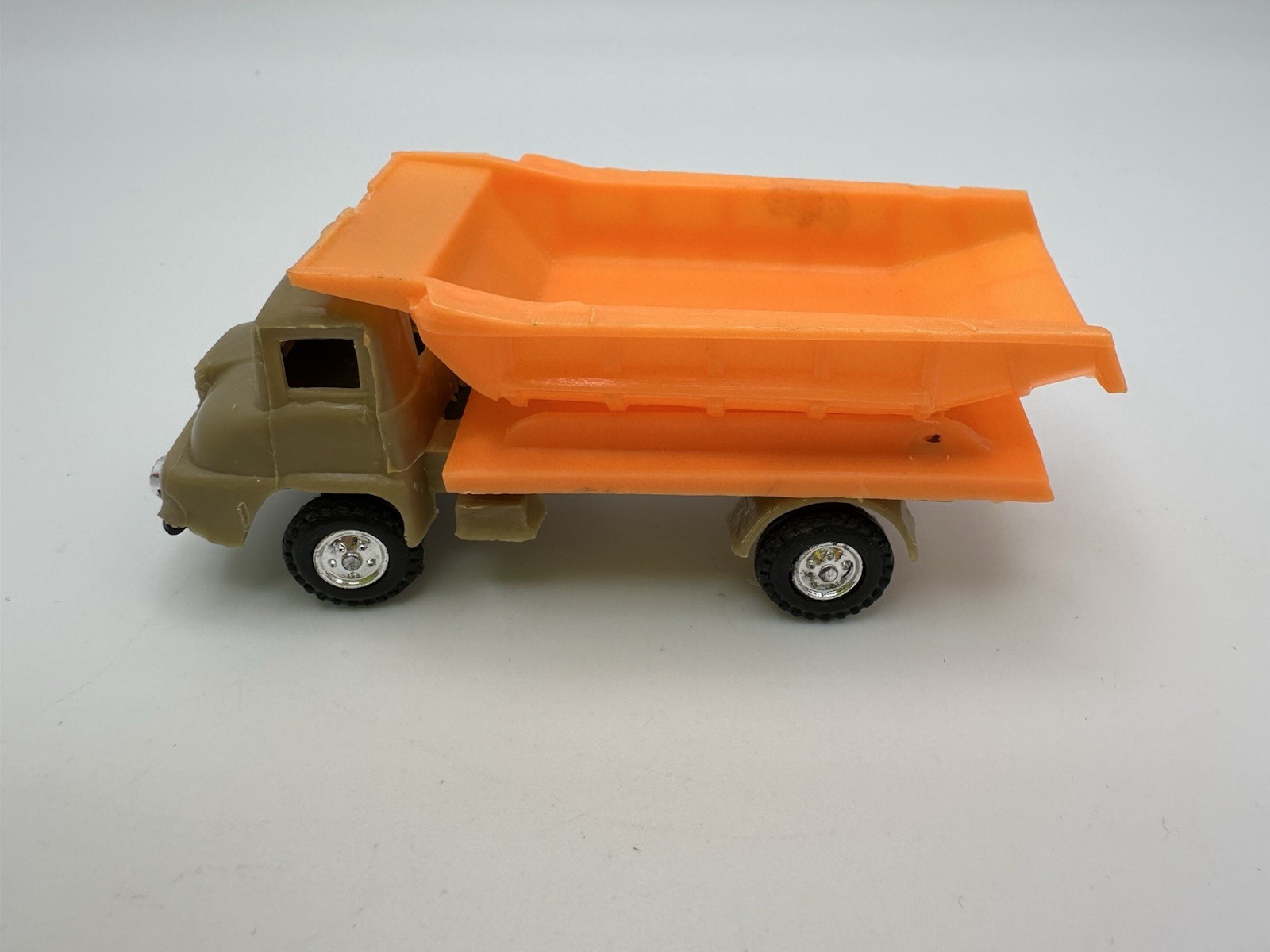 Assorted Commercial Trucks CHADWICK MILLER INC. Hong Kong 1976