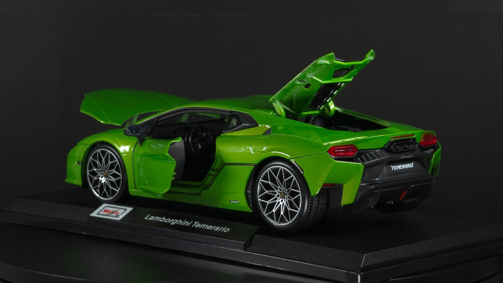 Lamborghini Temerario 1:18 Maisto Exclusive Style Special Edition – Green