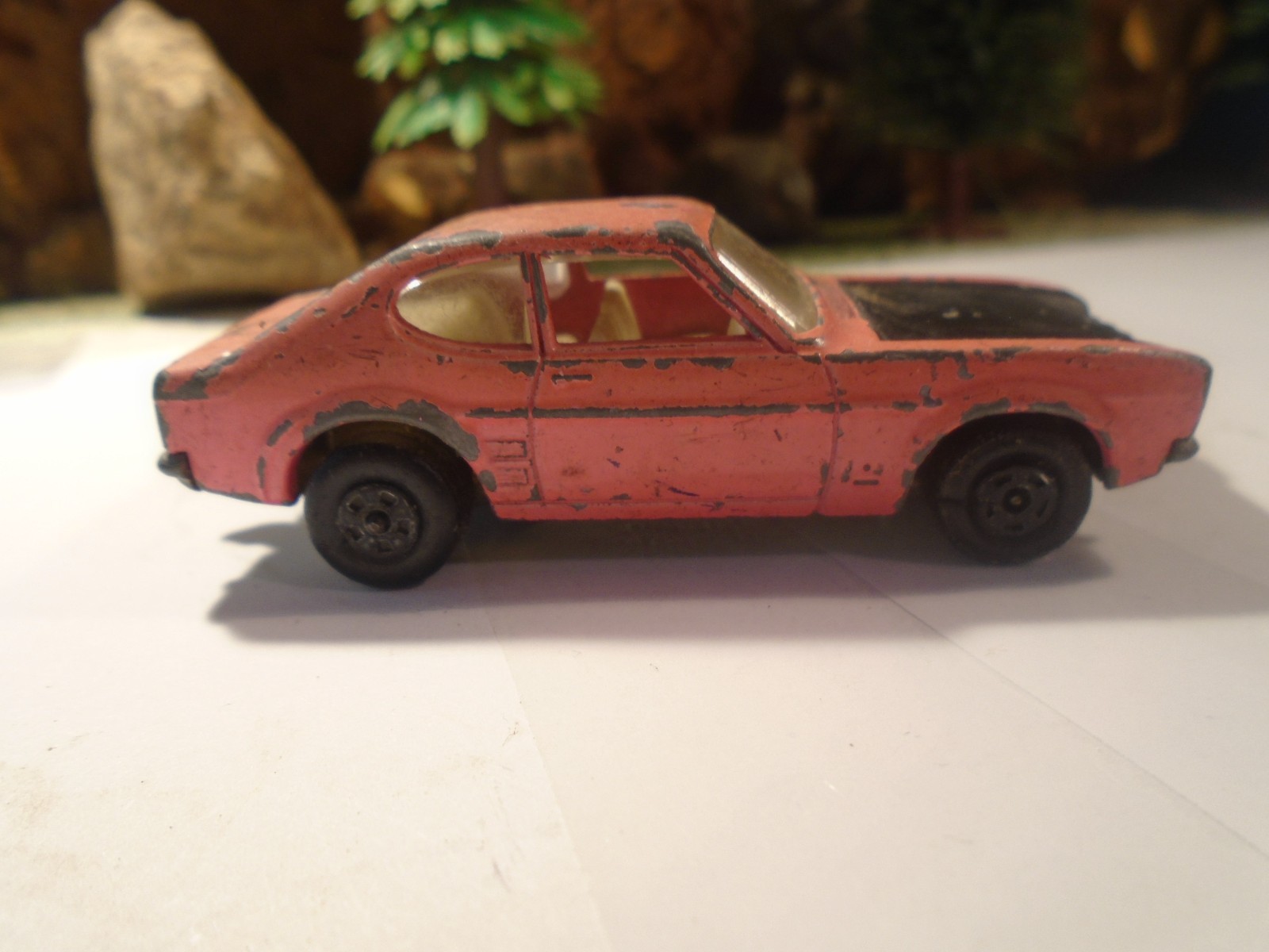 LESNEY MATCHBOX 1970 SUPERFAST ISSUE No 54 FORD CAPRI, WITH OPEN HOOD 1-172-1