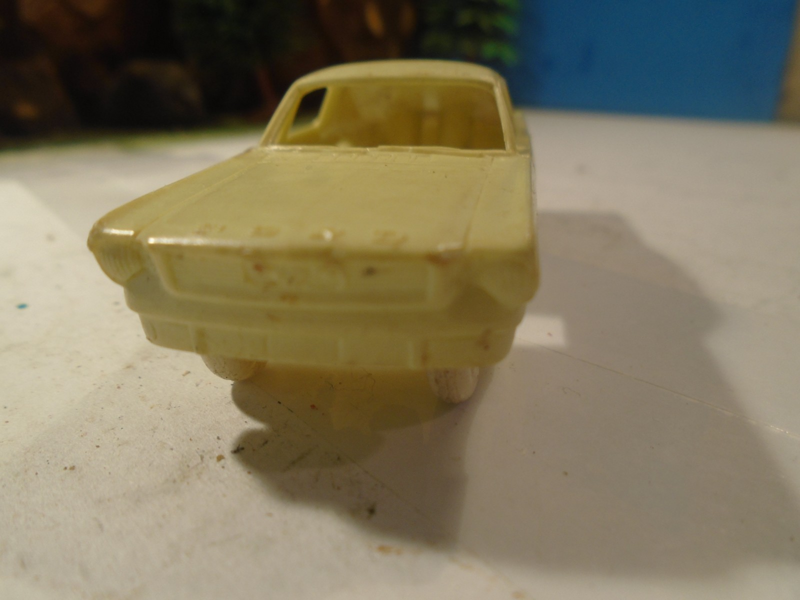 F & F MOLD & DIE WIOK PLASTIC 1/64 SCAKE PLASTIC1966 MUSTANG FASTBACK 1-185-1