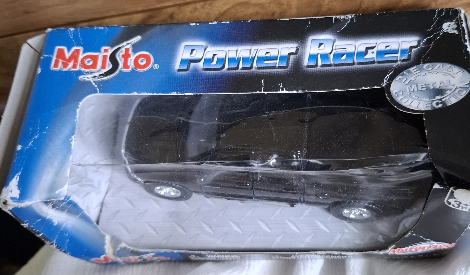 Maisto 2001 Ram 1500 Chrysler “damaged box” 1:43 Black