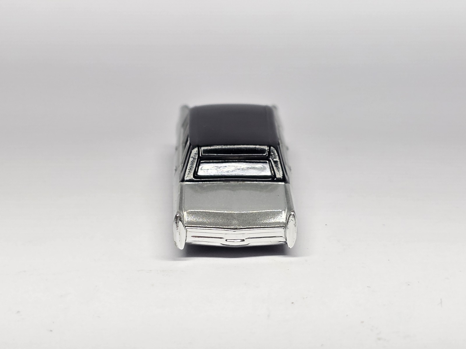 1/87 HO Vehicle Busch Silver/Black Cadillac Limo