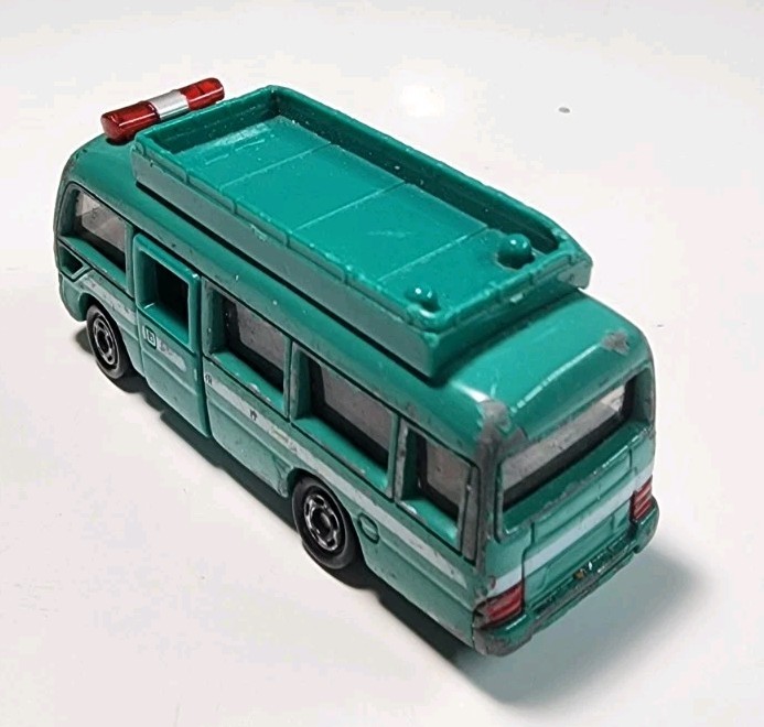 Tomica Tomy #92 Green Toyota Coaster 1/89 Diecast/Plastic Emergency Rescue
