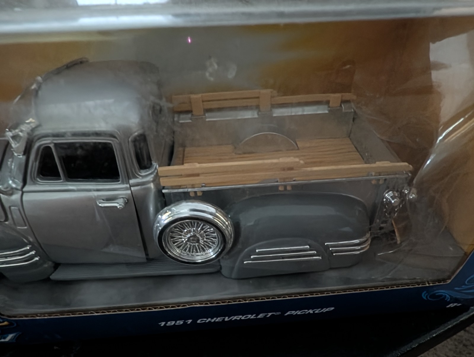 Jada Toys Lowrider Series 1:24 1951 Chevrolet Pickup Silver Diecast Unopened Box