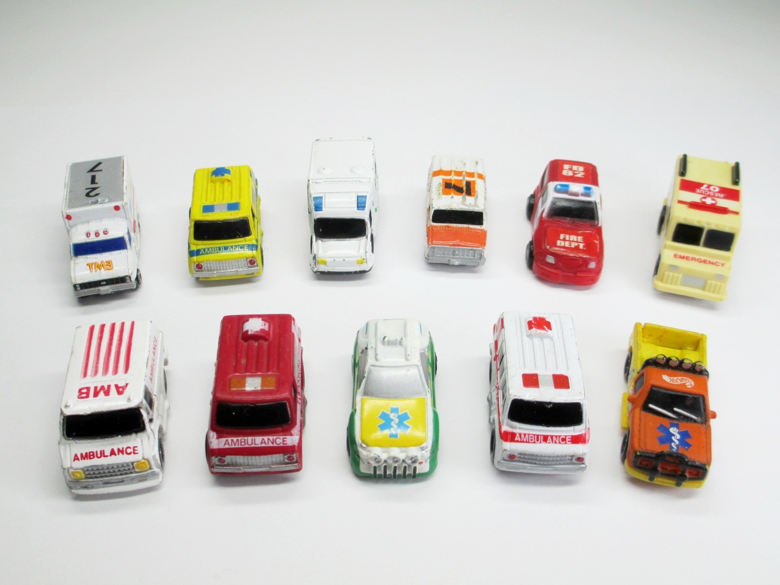 Micro Machines Ambulance Emergency Cars Vans Rescue N Scale Vehicles Lot