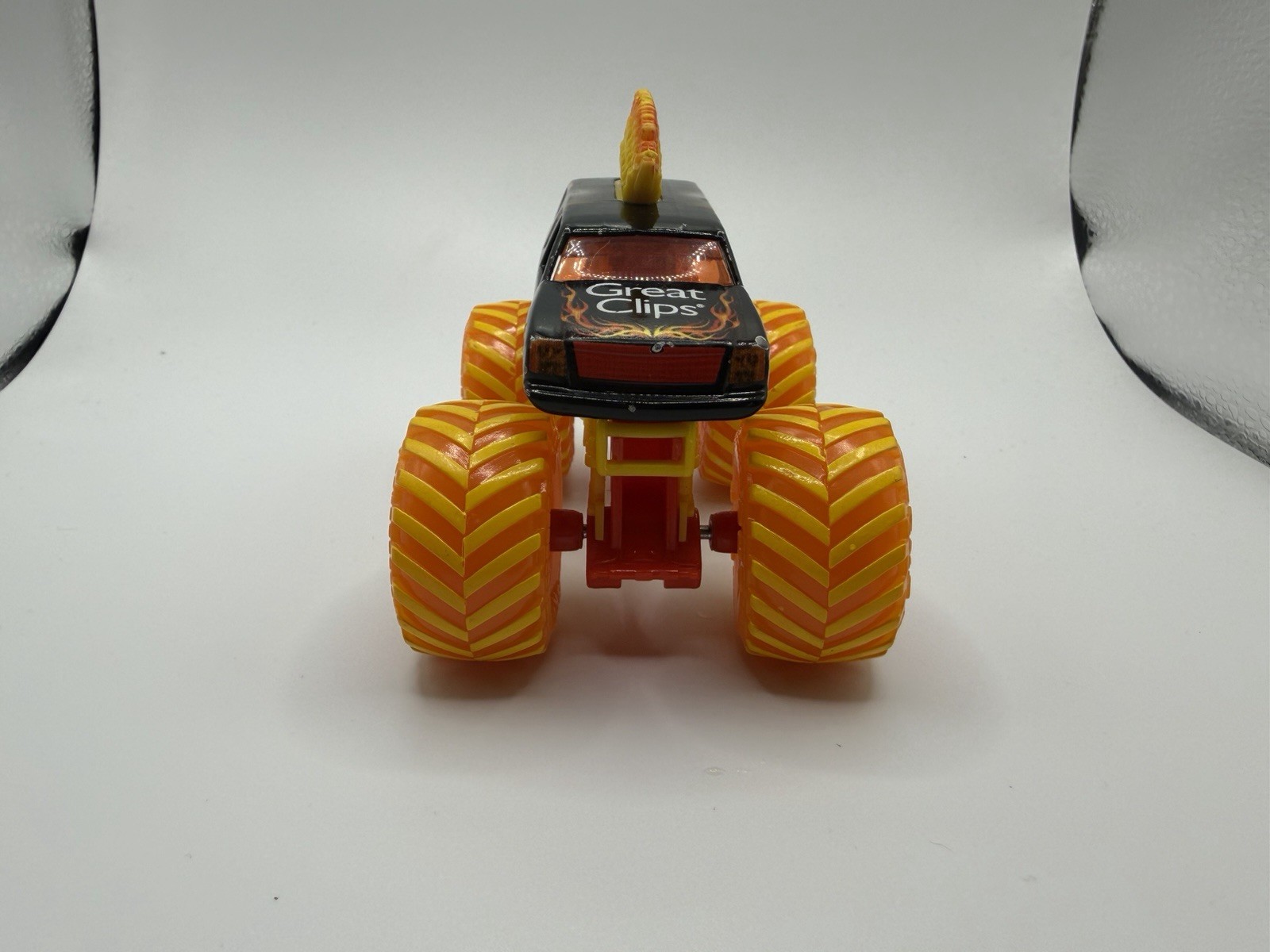 2019 Spin Master 1:64 Scale Monster Jam Truck Mohawk Warrior Fire & Ice Walmart