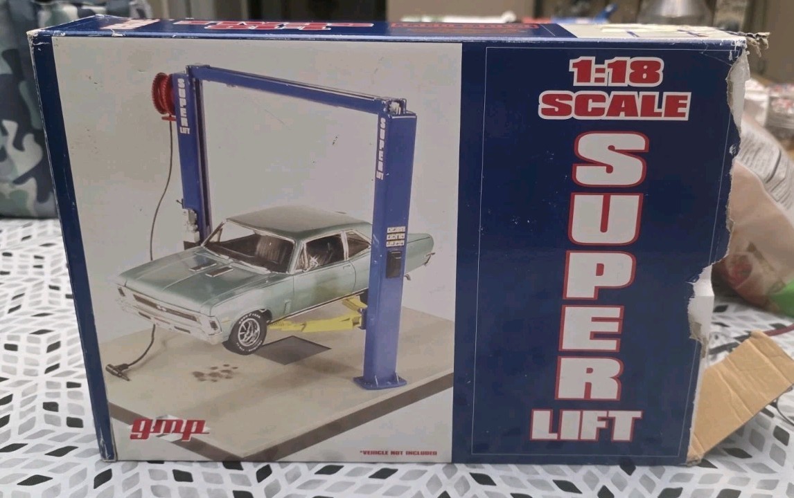 GMP Die Cast Super Lift 1:18 Scale G1800101