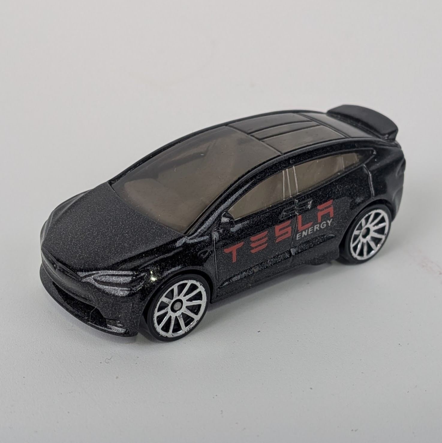 Hot Wheels 2018 HW Metro – Tesla Model X – Loose, Good Condition