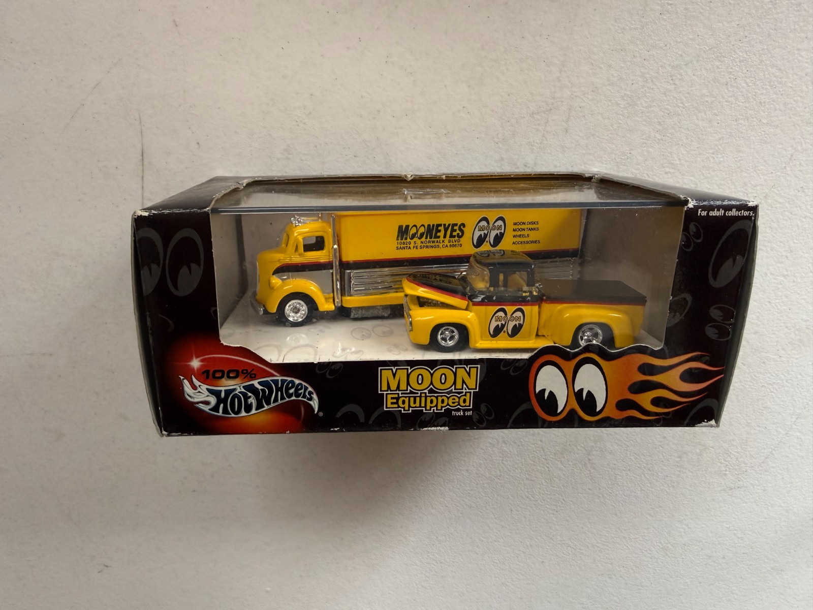 100% Hot Wheels Collectible Hot Rod Series Moon Equipped MoonEyes Truck Set BP8