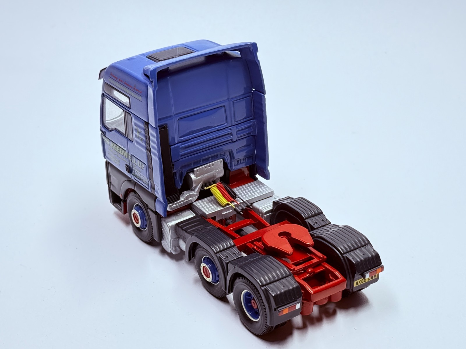 CORGI MAN TGA TRACTOR UNIT MODEL ONLY R.T. KEEDWELL CC13423 1:50