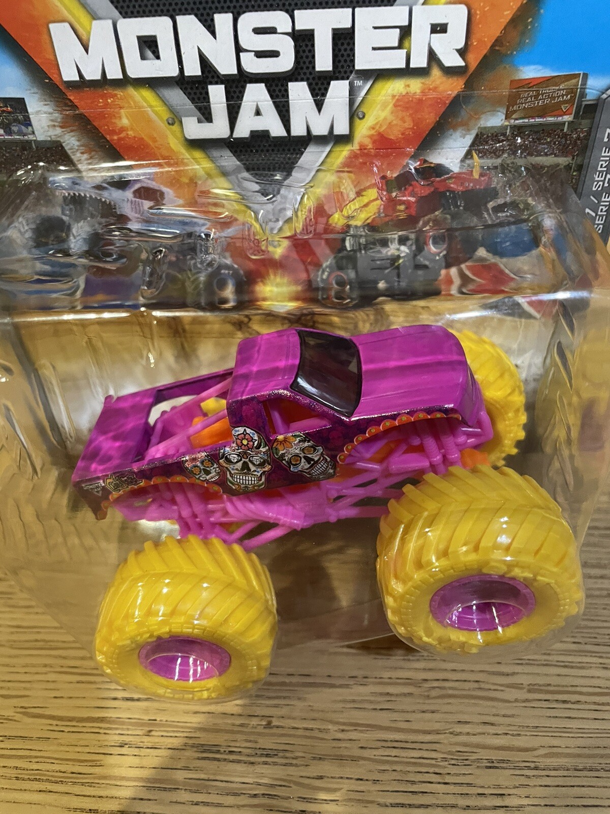 Monster Jam Truck Calavera 1/64 Scale Series 7 True Metal by Spin Master