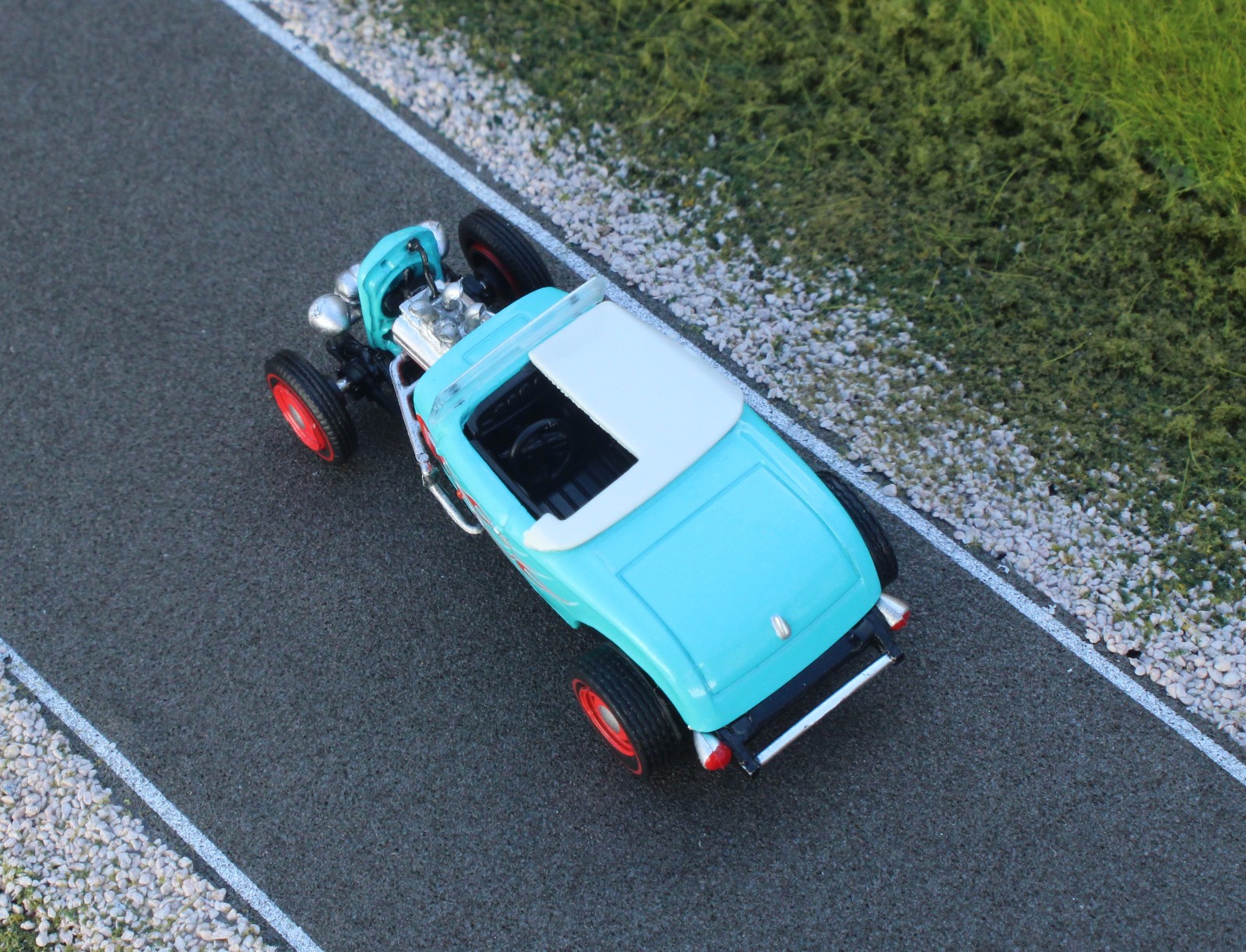 Castline 1/64 M2 Machines Custom 1932 Ford Roadster Rat Rod Hot Rod R88