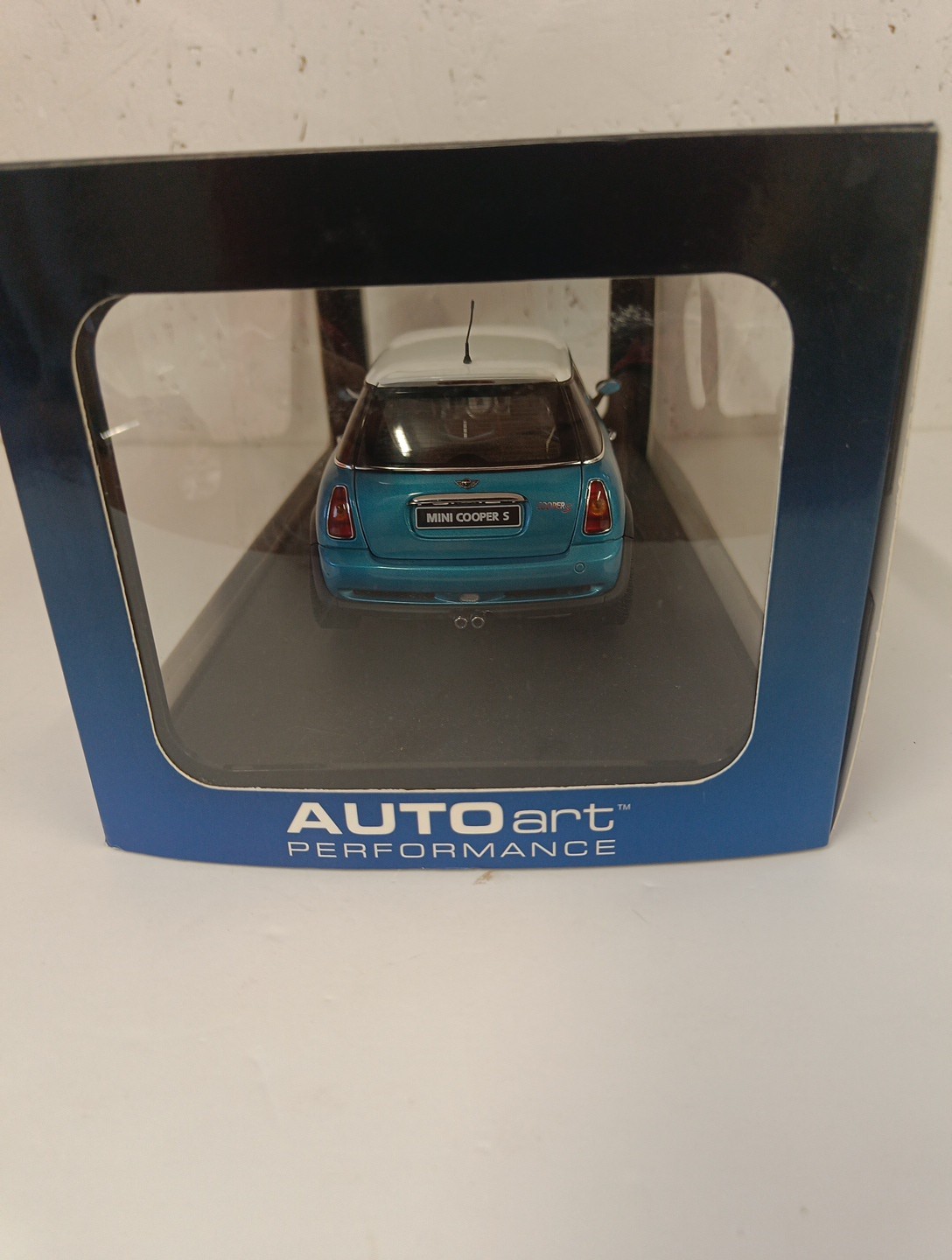 Autoart Performance Mini Cooper s 1:18