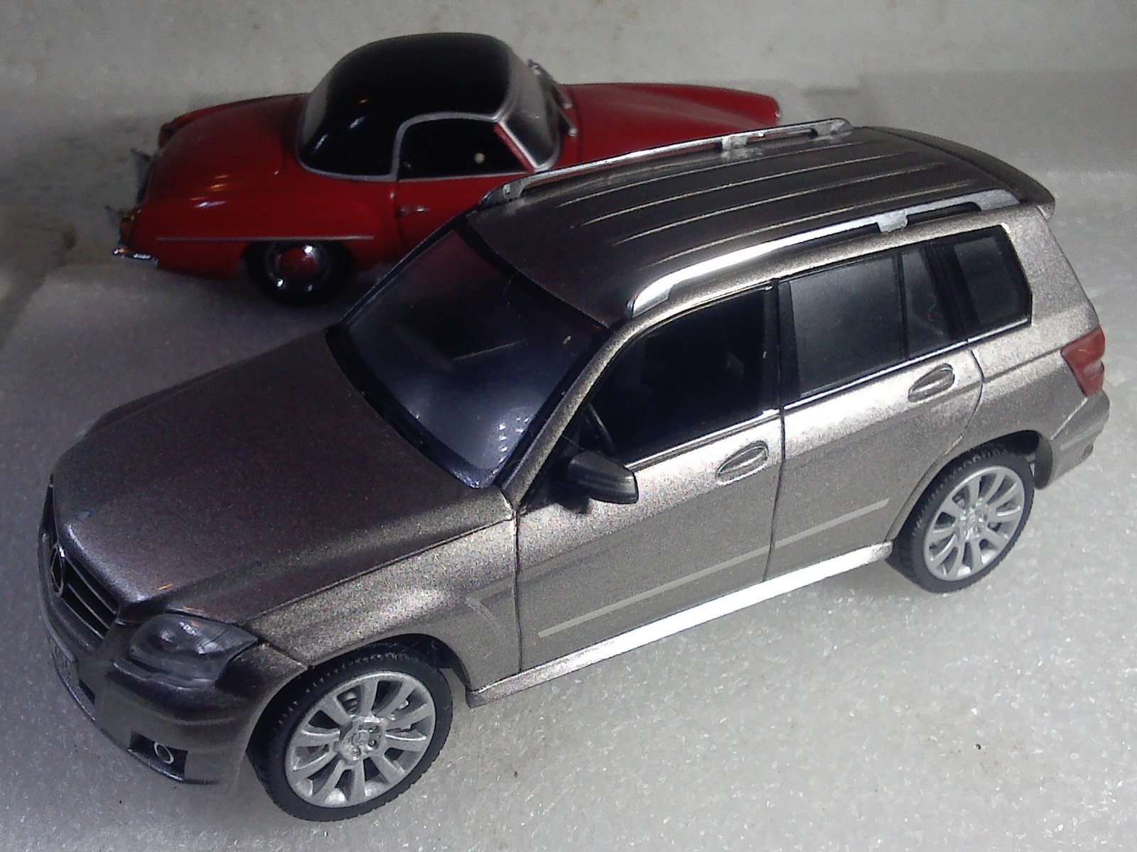 SCHUCO 1/43 Scale 2013-2015 MERCEDES BENZ GLK KLASSE SPORT UTILITY