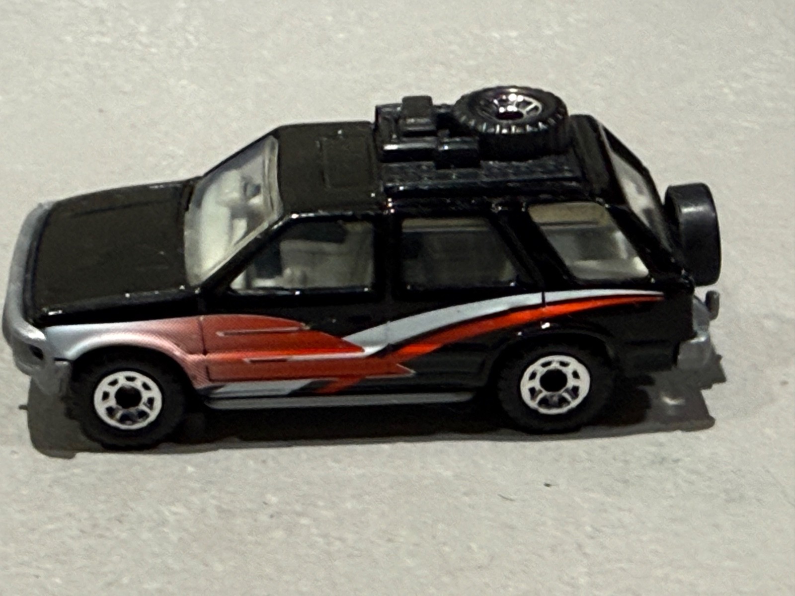 1994 ISUZU RODEO / Matchbox 1:64 scale Diecast Model Car #B29