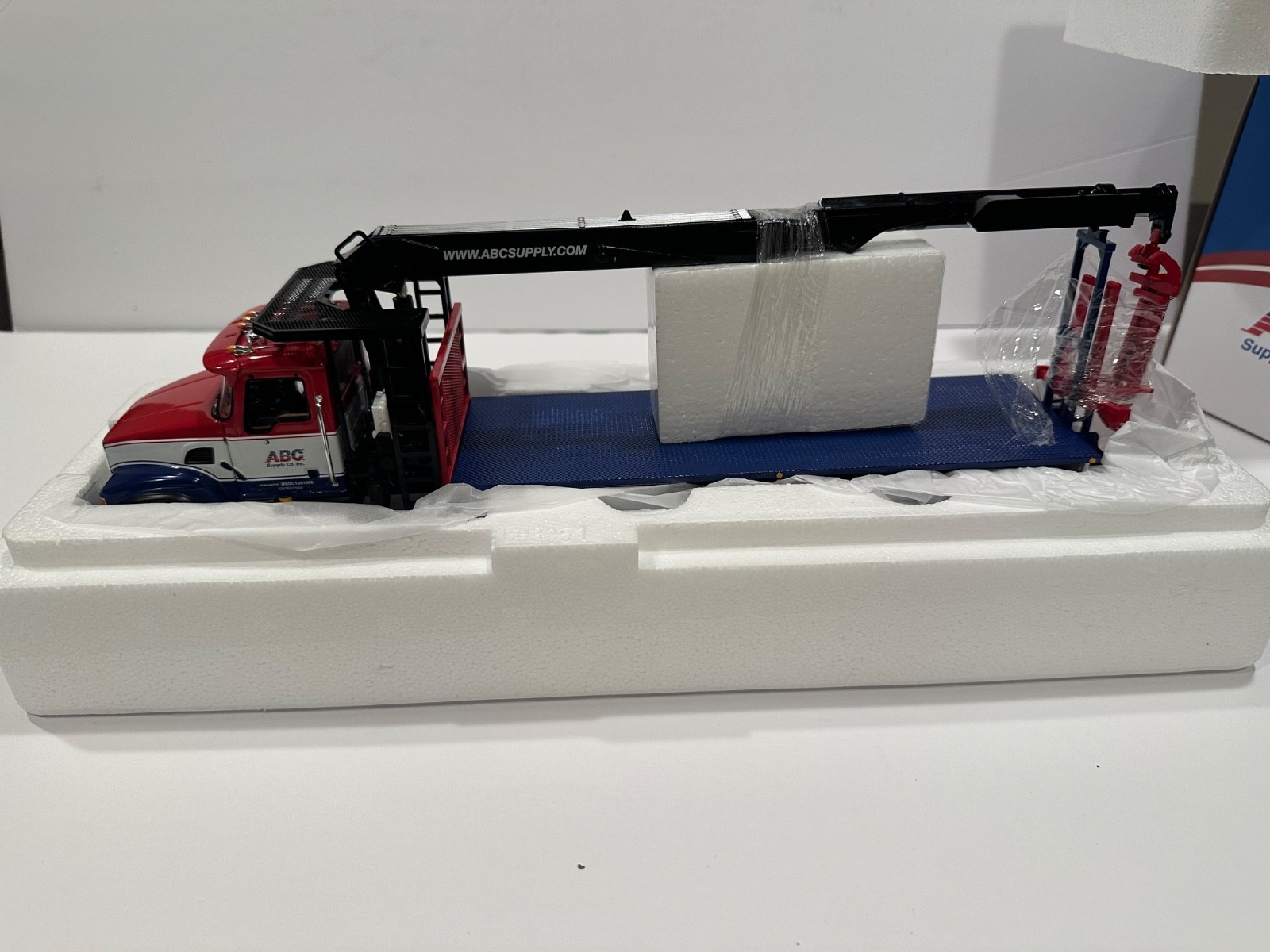First Gear Mack Granite Material Handler w/Extended Boom ABC Supply 1/34 10-4272