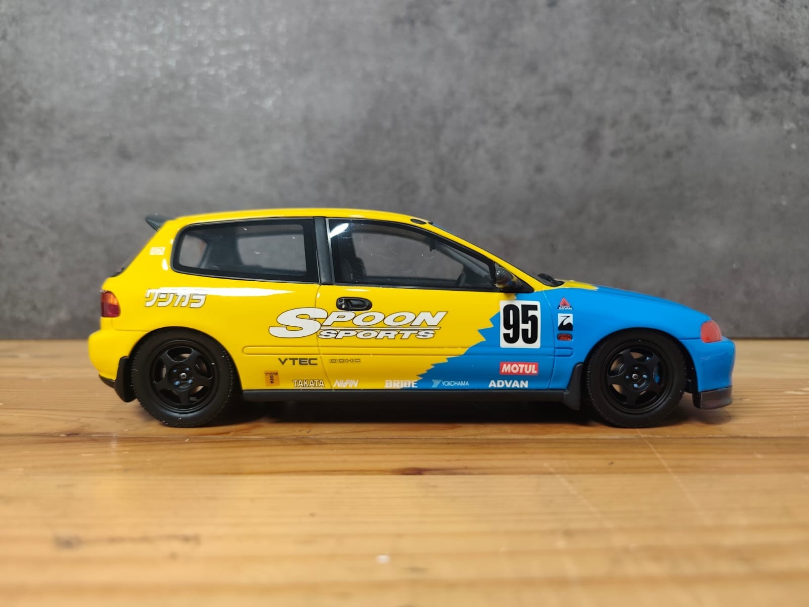 Otto Mobile 1/18 Scale Honda Civic (EG6) Spoon (Blue / Yellow)
